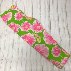 Lilly Pulitzer Pants - Lilly Pulitzer White Label Flower Capris Sz 8 Lilly Pulitzer Pants - Lilly Pulitzer White Label Flower Capris Sz 8